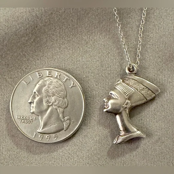 Vintage 925 Sterling Silver 3D Double Sided Nefertiti Charm Necklace - Picture 5 of 7